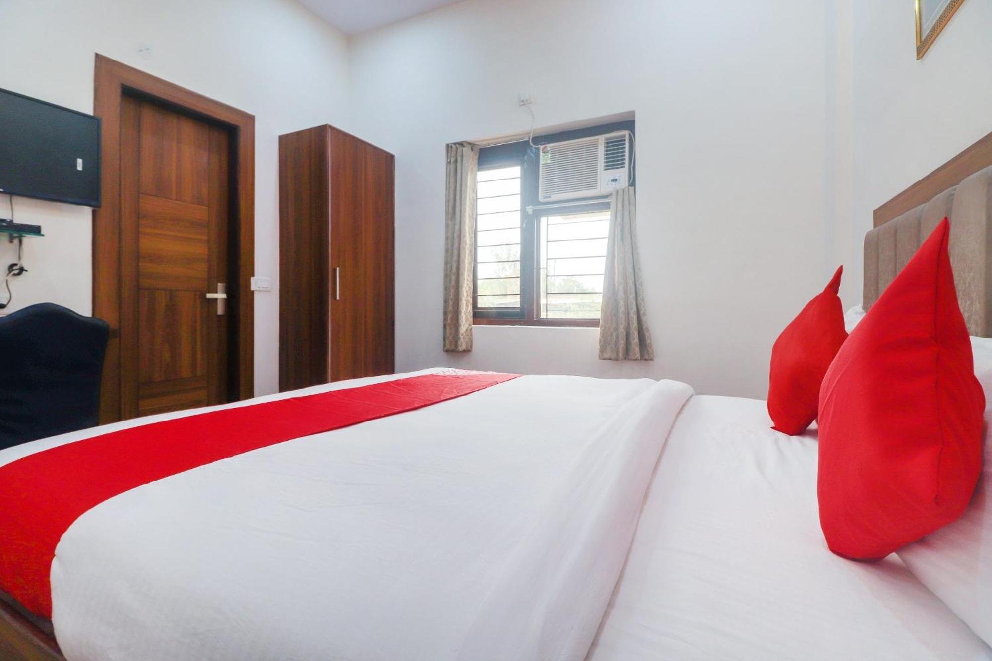 Hotel O Taj Classic Tājganj Buitenkant foto